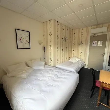 Saint Jean Hotell 2*