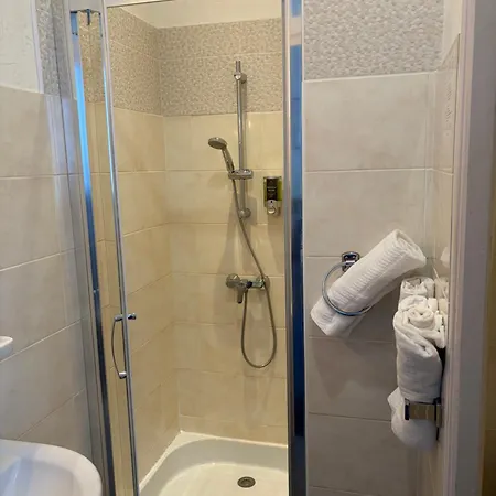 Hotell Saint Jean 2*
