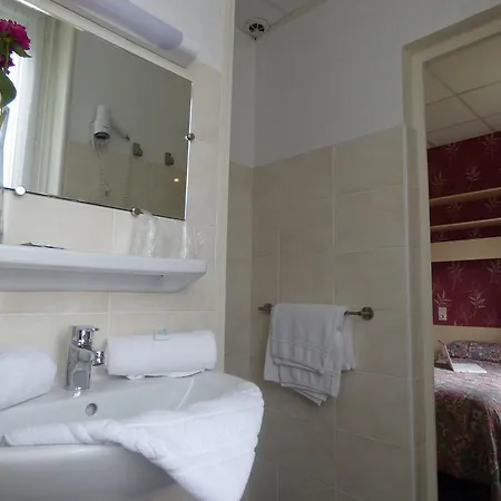 Hotel Saint Jean 2*