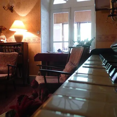 Hotel Saint Jean Vals-les-Bains