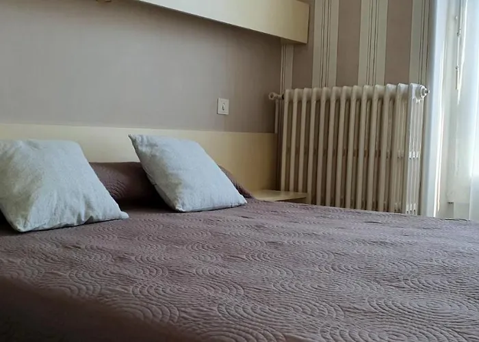 Hotel Saint Jean Vals-les-Bains